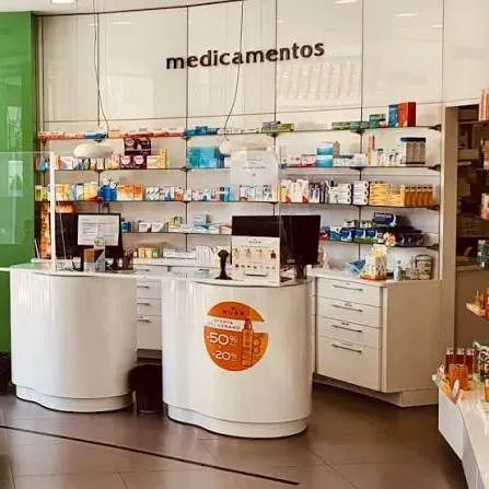 Dispensing and service counter