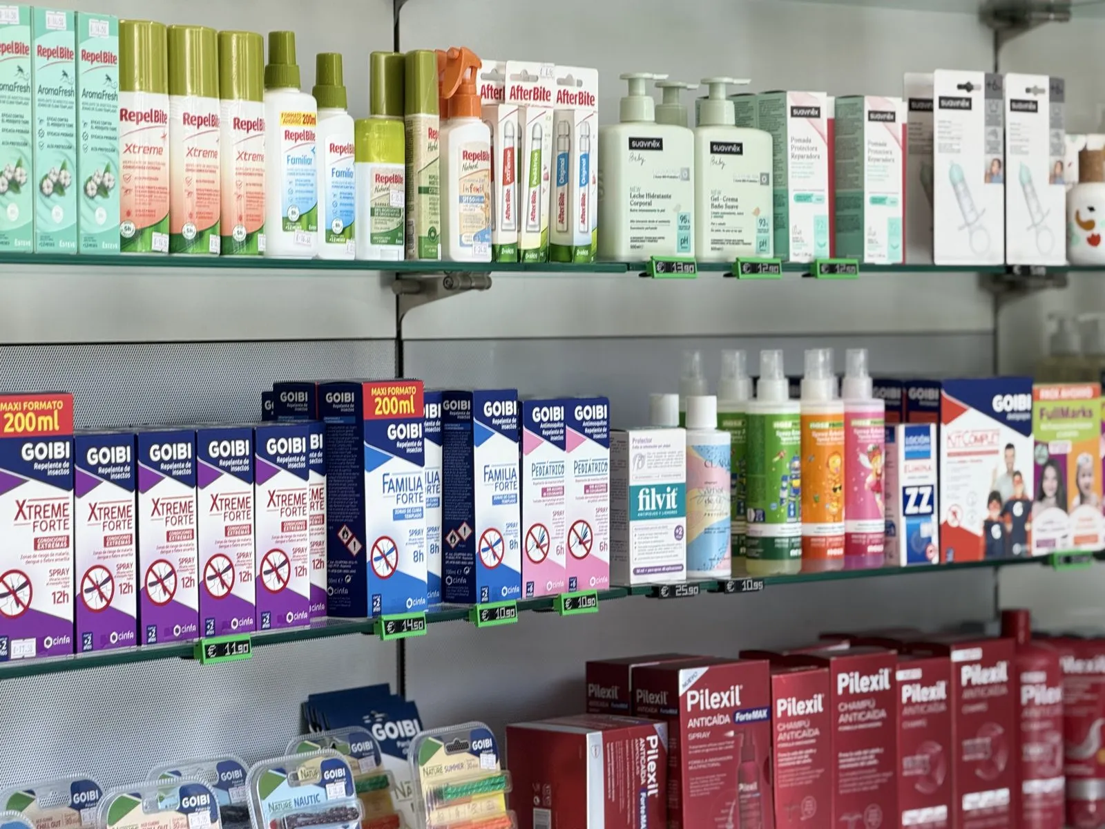 Parapharmacy section: insect repellents, sun care and hair care